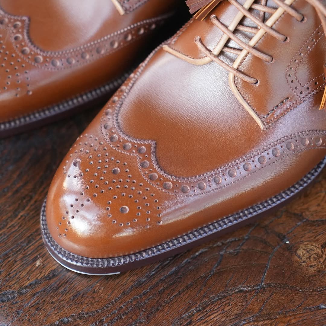 Classic Carved Brogues Lace-Up Shoes