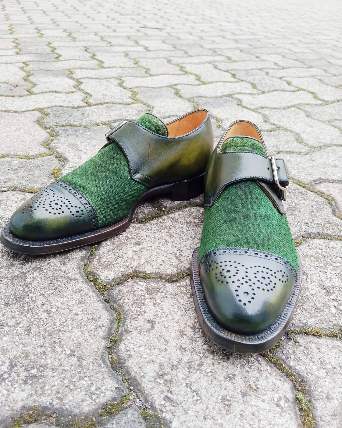 Vintage Carved Buckle Munk Shoes