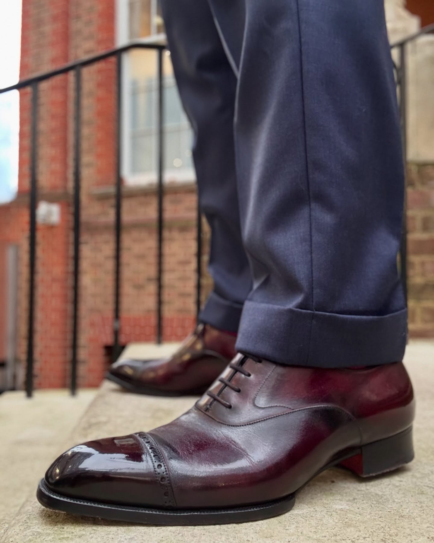 Classic Men's Leather Lace-Up Oxfords