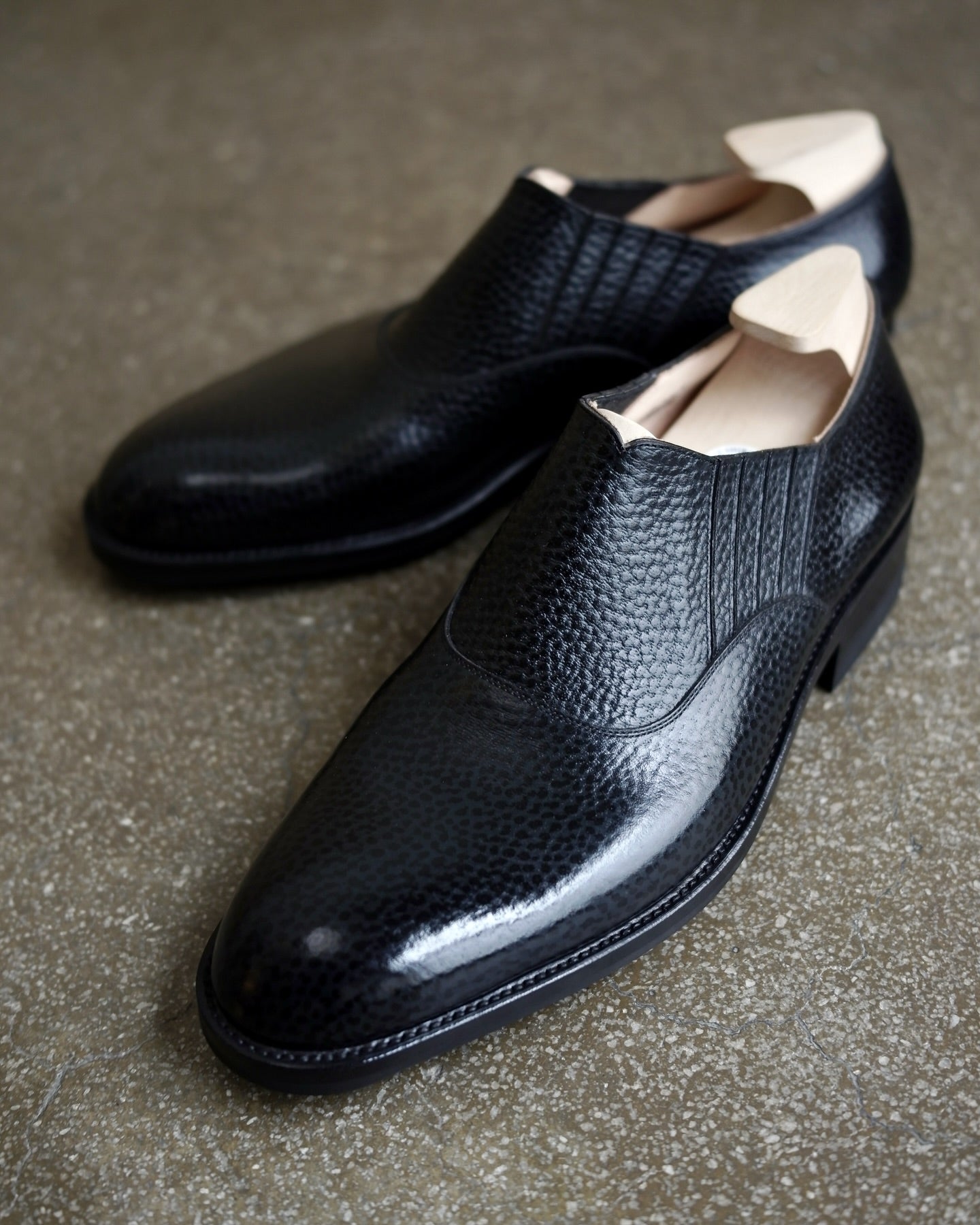 Handmade Goodyear Black Stool Male