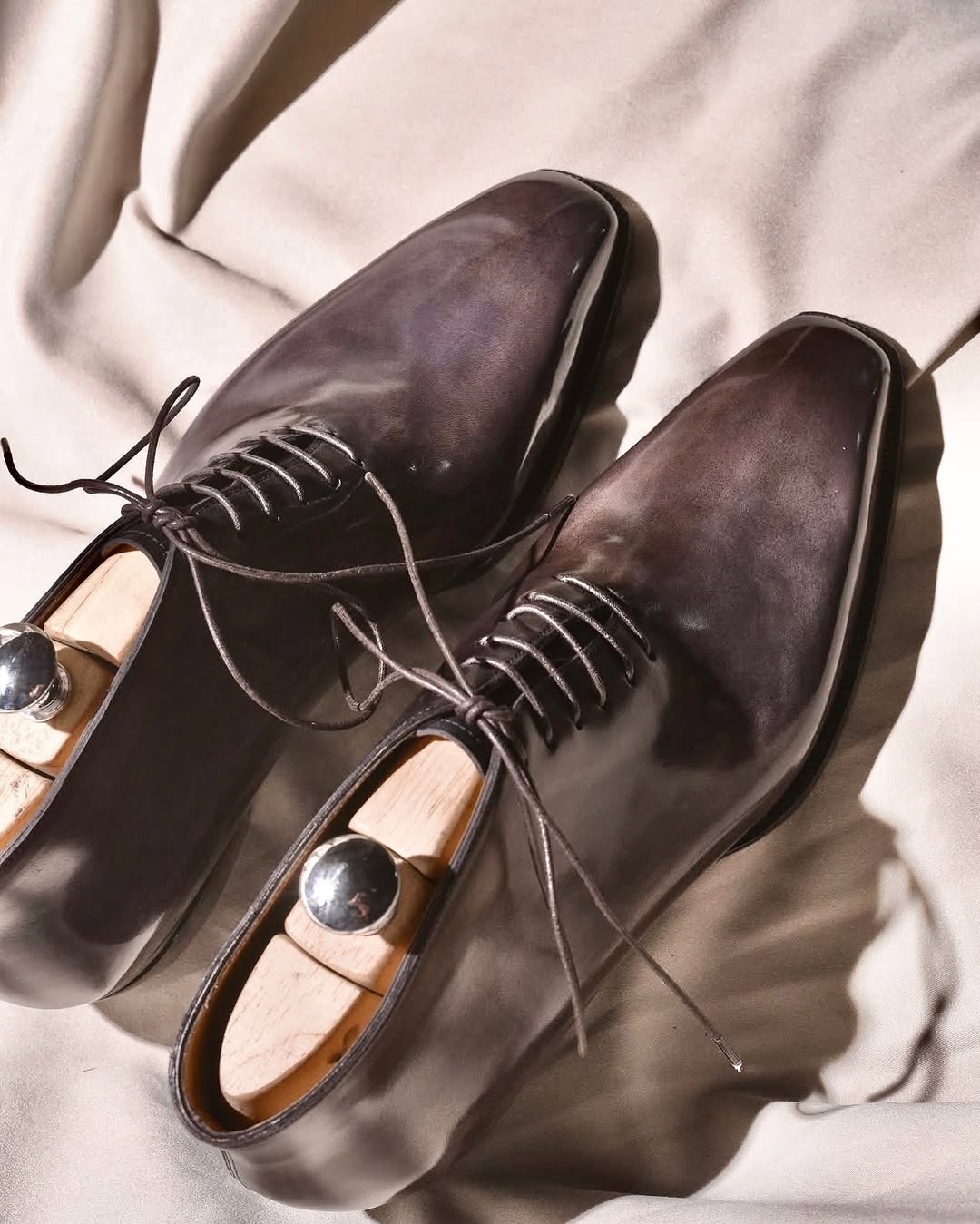 One-Piece Solid Leather Oxford Shoes