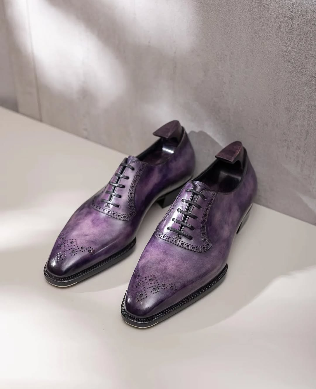 Vintage Carved Design Oxford Shoes