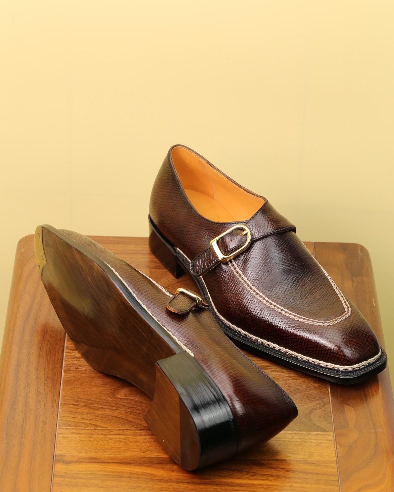 Men's Buckle Leather Shoes