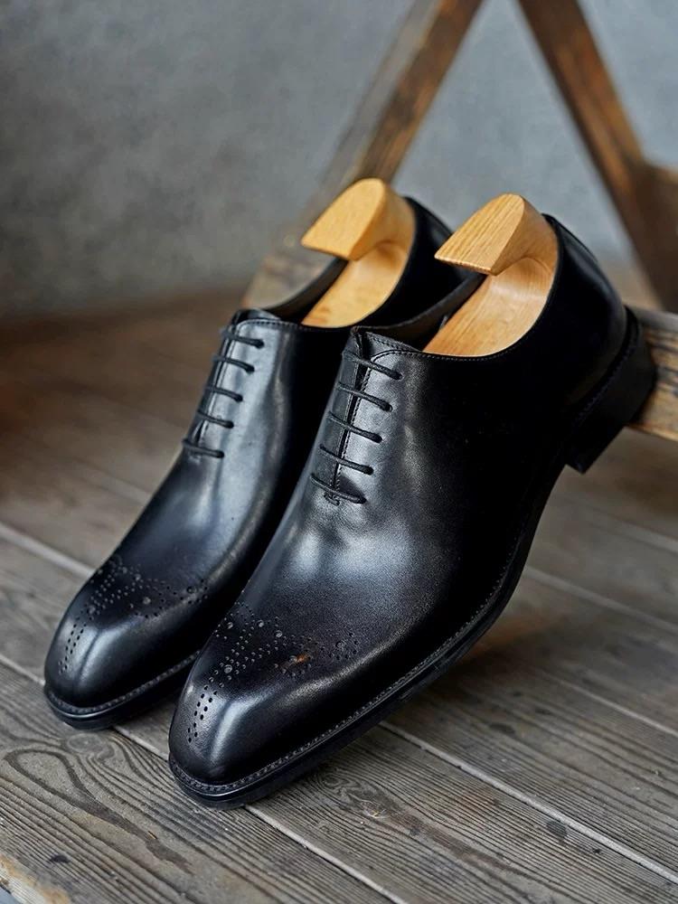 Carved Leather Business Shoes